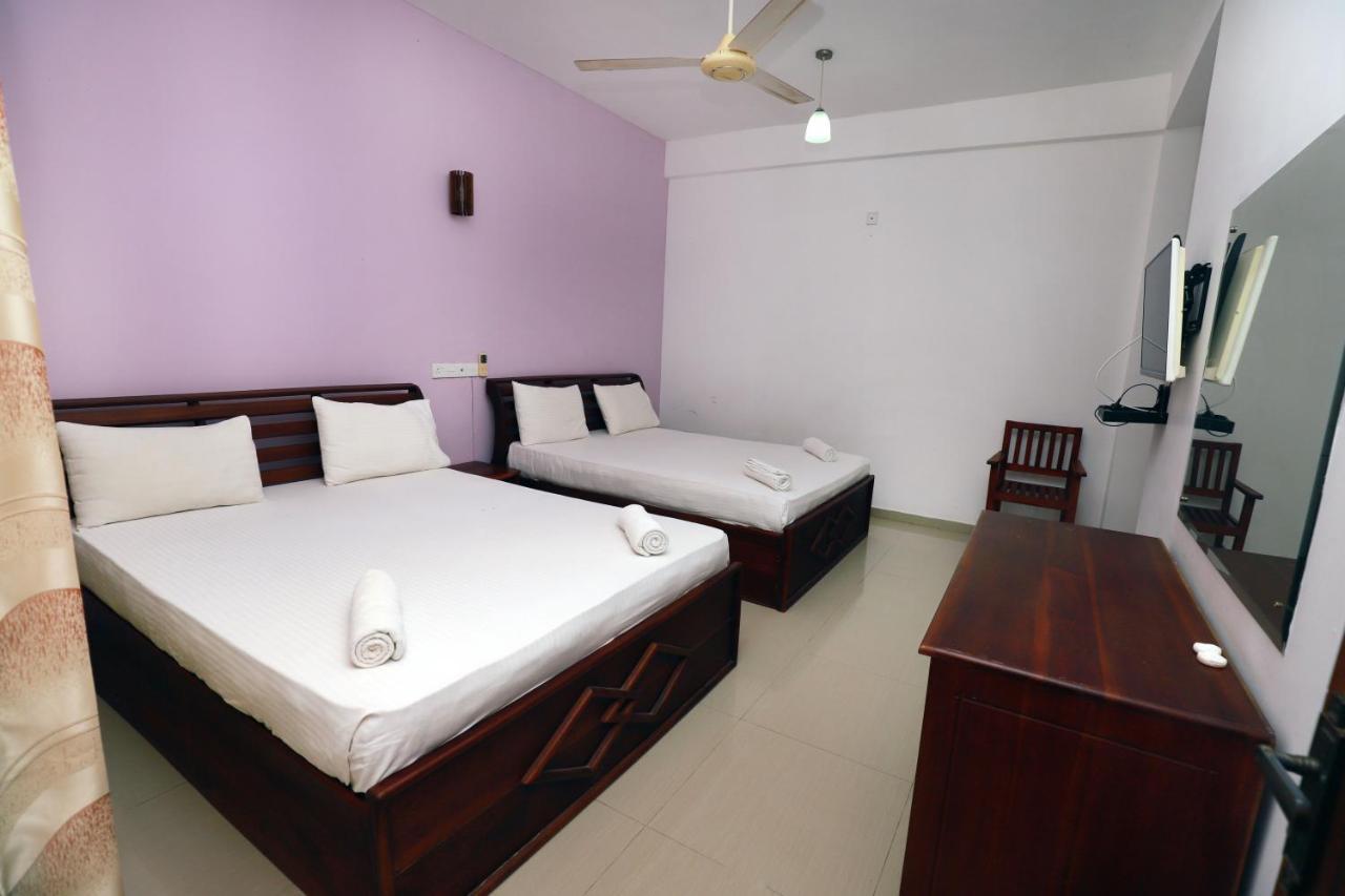Yala Rich Lodge Тисамахарама Екстериор снимка