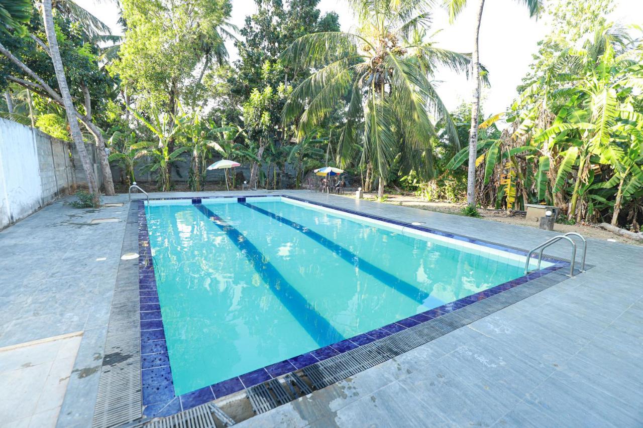Yala Rich Lodge Тисамахарама Екстериор снимка